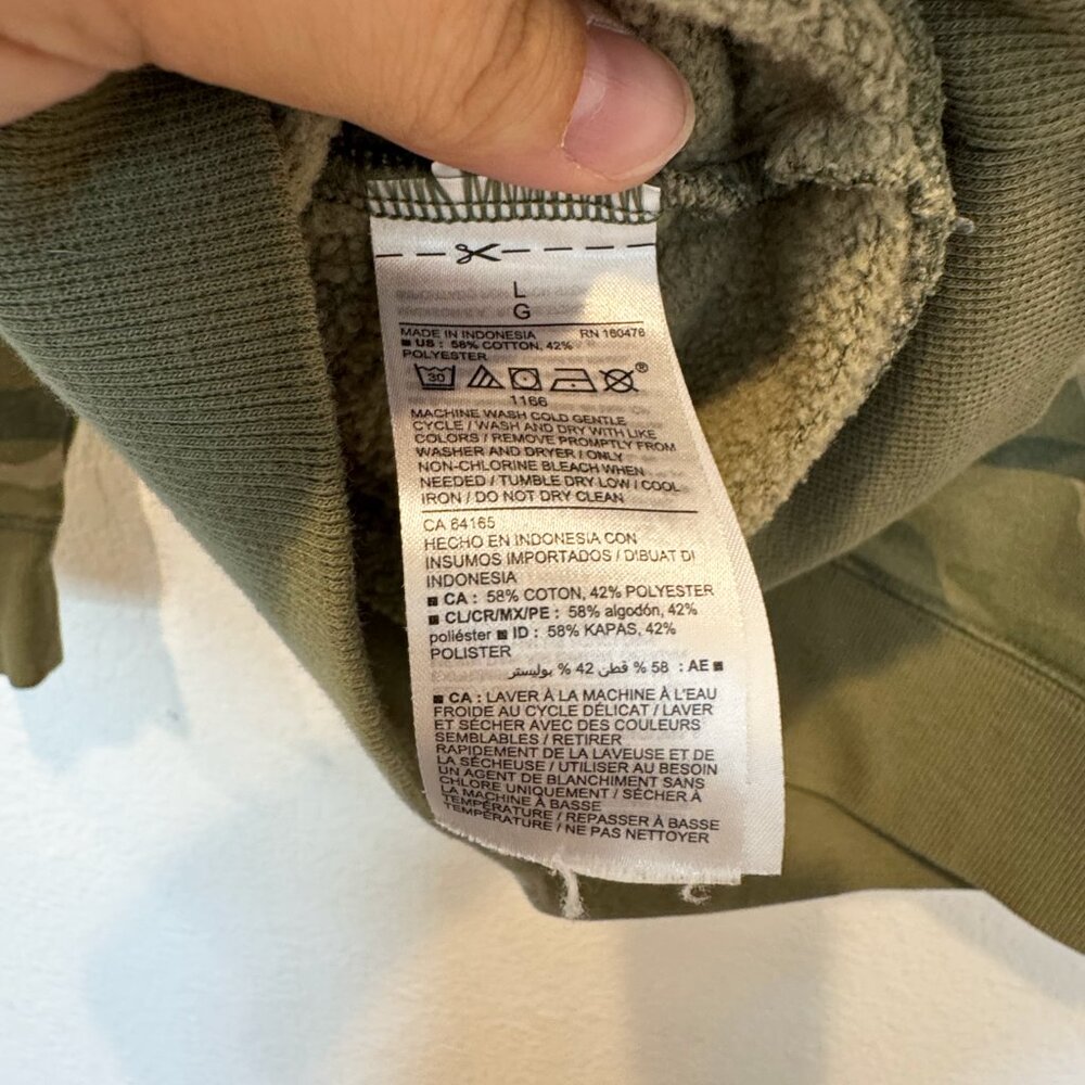 Old Navy Camo Print Crewneck Sweatshirt Size L - Picture 5 of 8